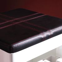 Kurve-Stool-1